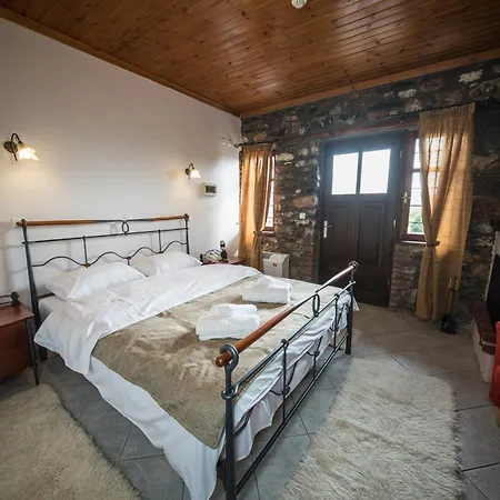 Nefeli Къща за гости 3*
